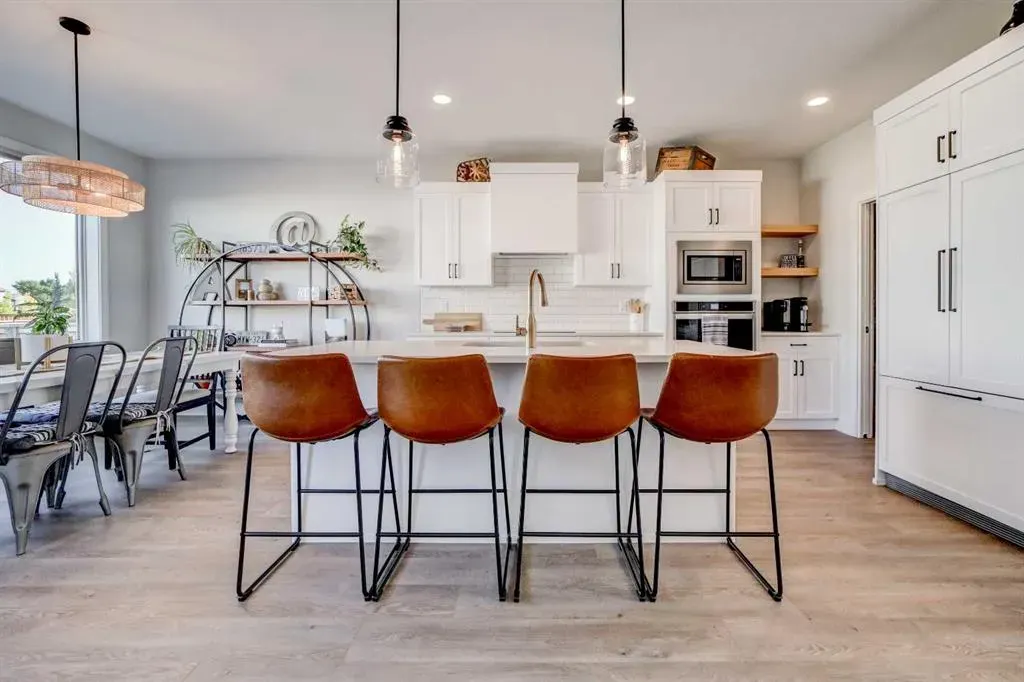 127 Goldenrod Road W