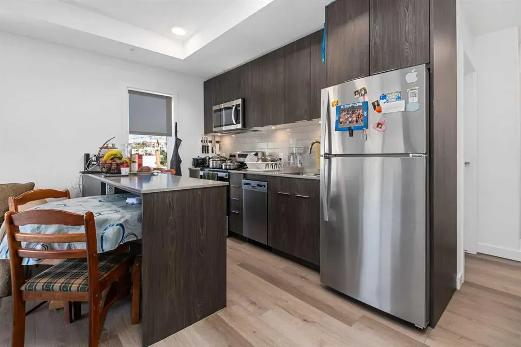 455 1 Avenue NE, #401