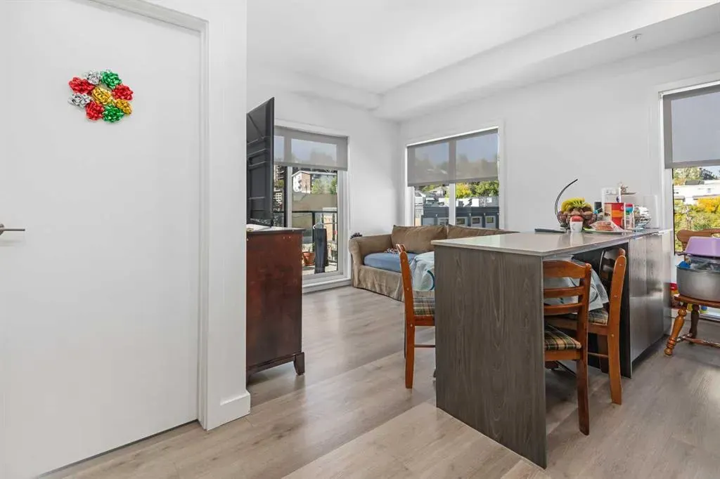 455 1 Avenue NE, #401