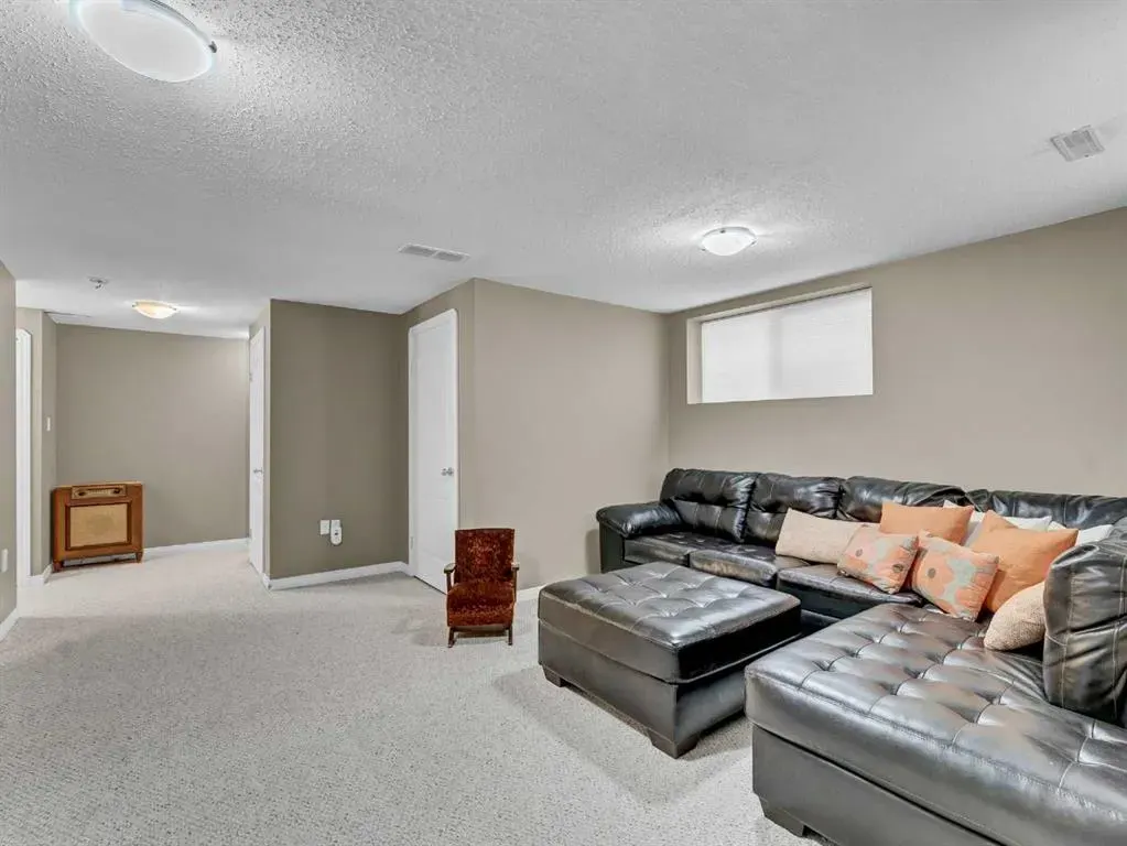 175 Sundance Road SW
