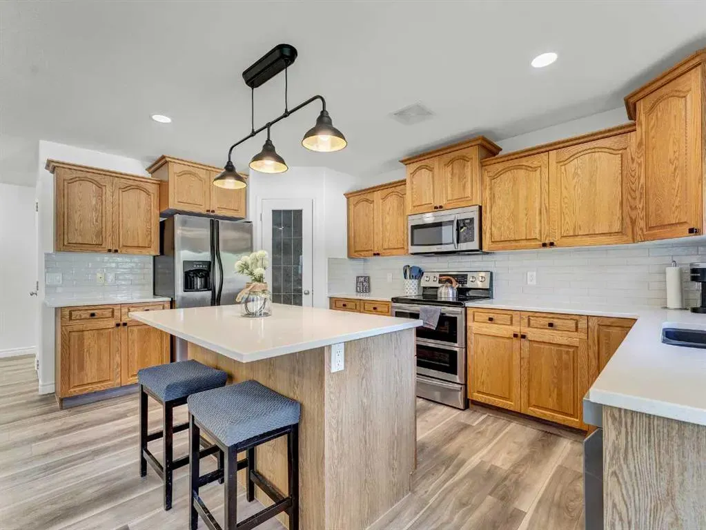 175 Sundance Road SW