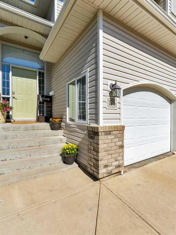 175 Sundance Road SW