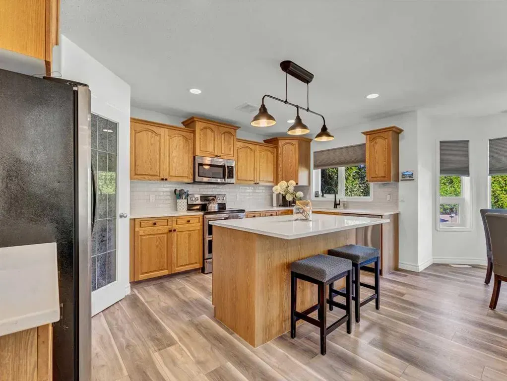 175 Sundance Road SW