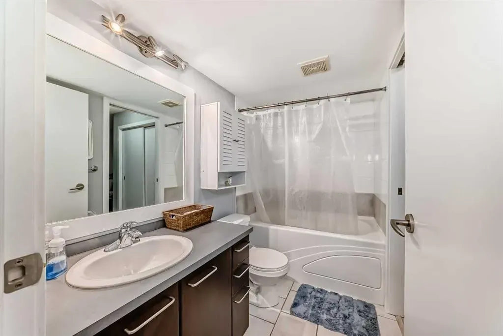 35 Richard Court SW, #119