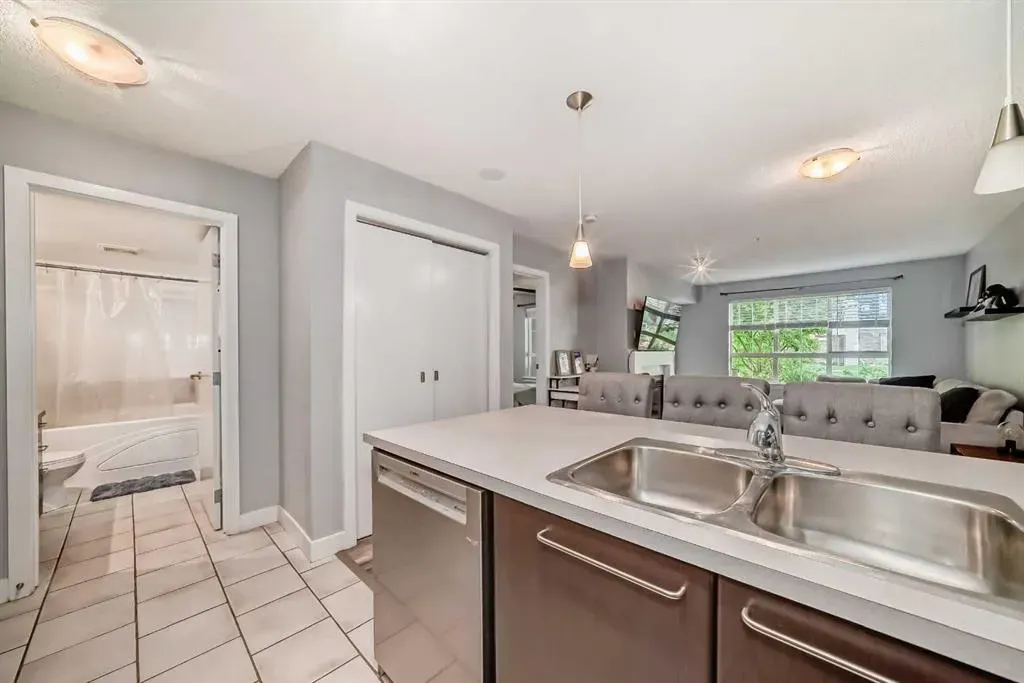 35 Richard Court SW, #119