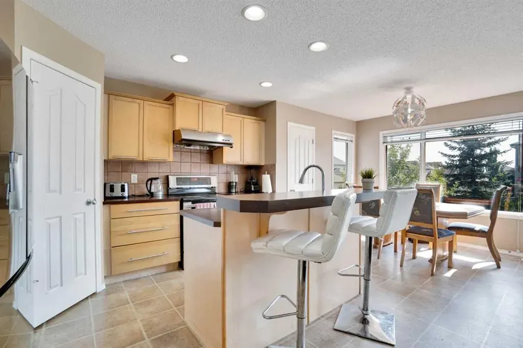 228 Covehaven Terrace NE