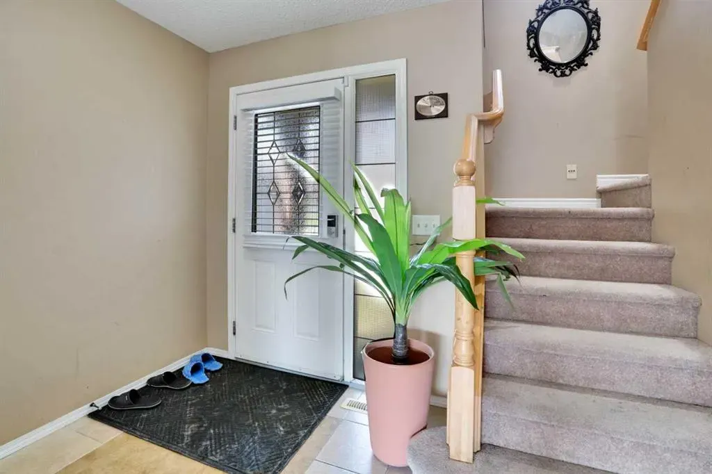 228 Covehaven Terrace NE