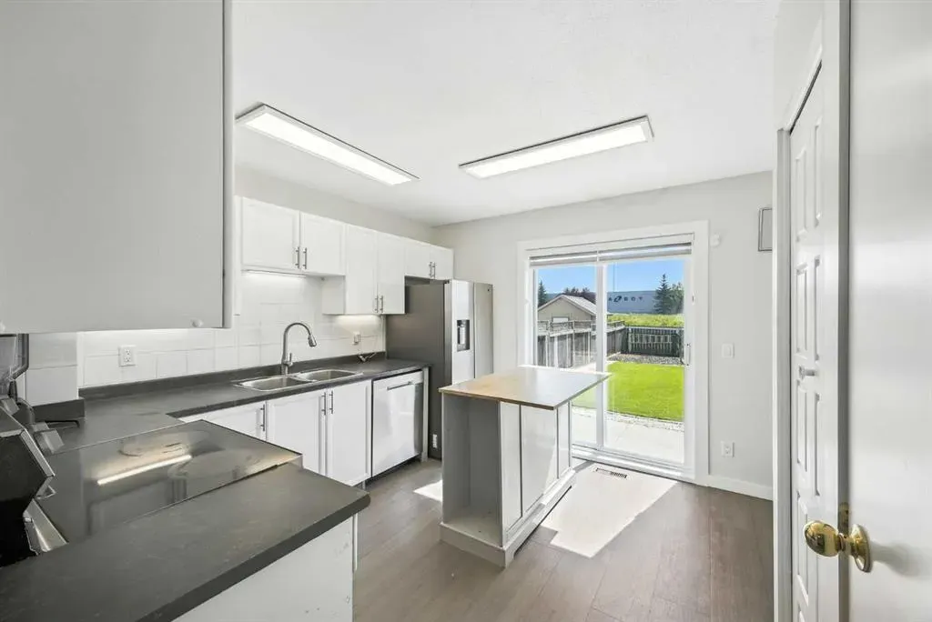 99 Erin Road SE