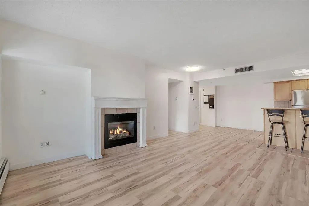114 15 Avenue SW, #606