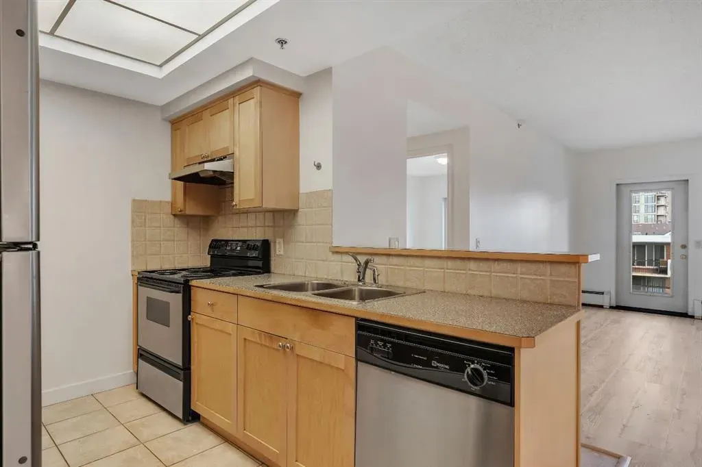 114 15 Avenue SW, #606