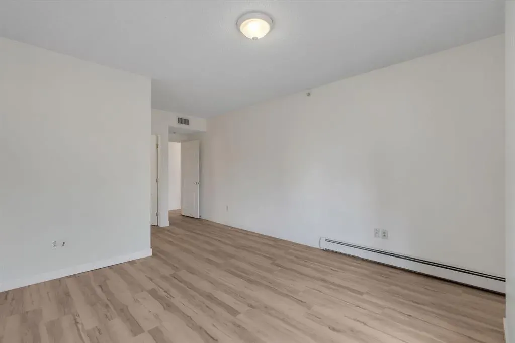 114 15 Avenue SW, #606
