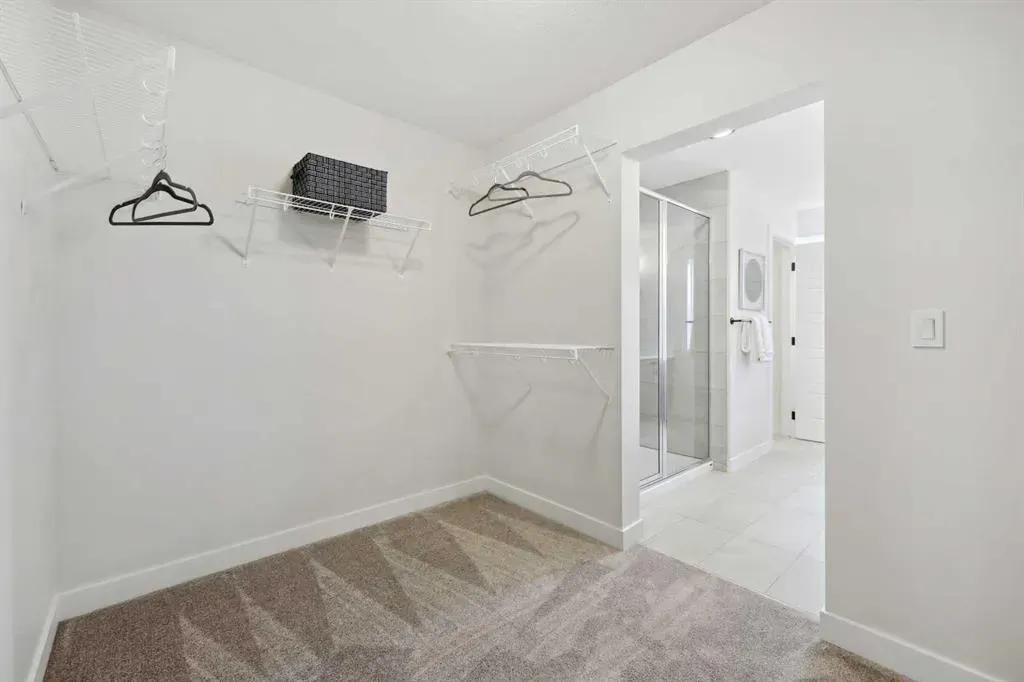 43 Versant View SW