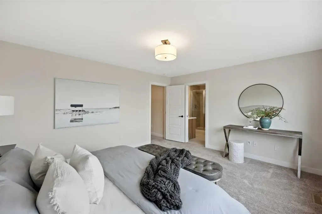 43 Versant View SW