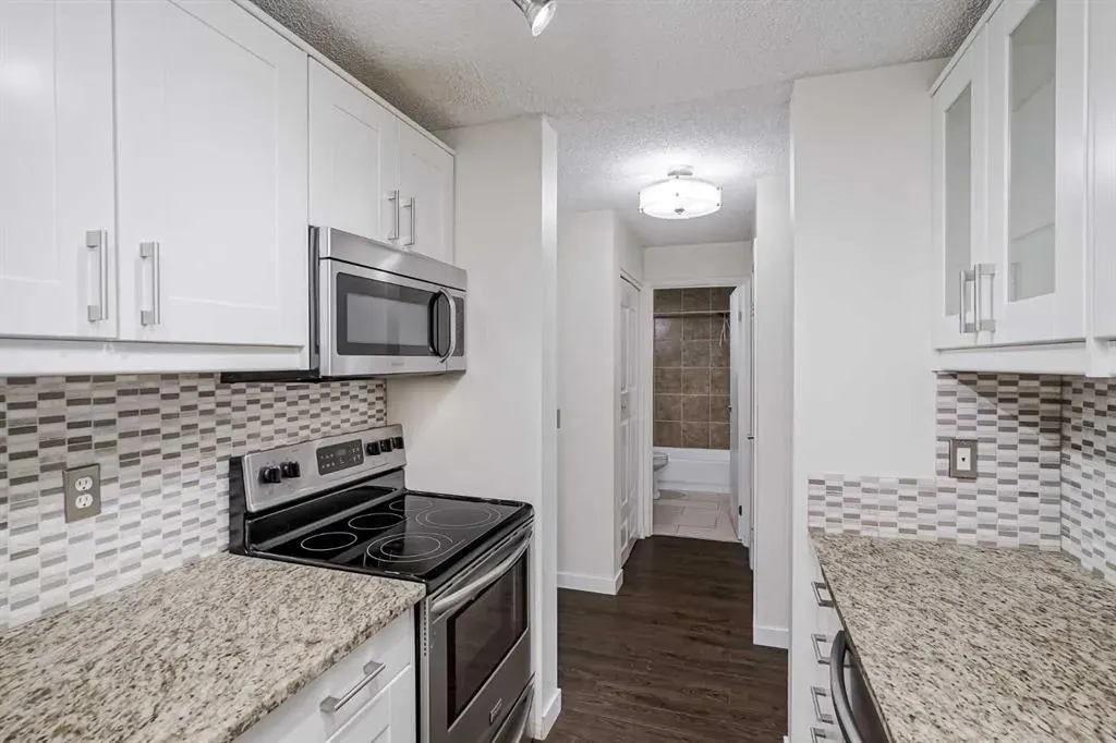 130 25 Avenue SW, #208