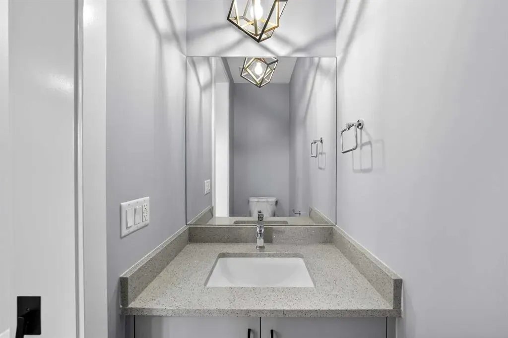 107 Legacy Landing SE
