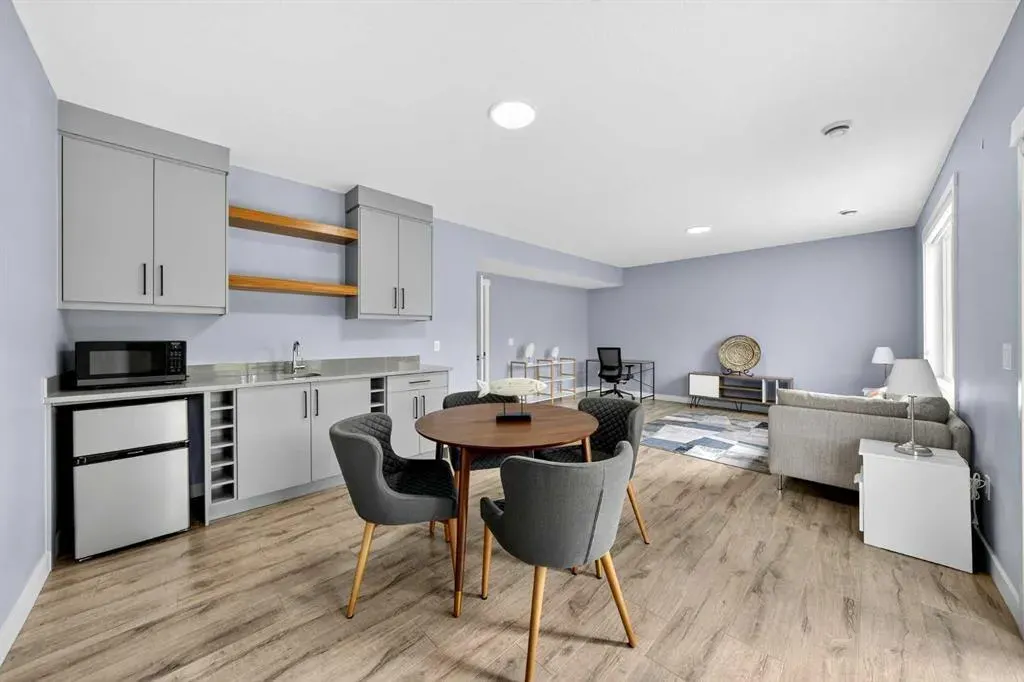 107 Legacy Landing SE