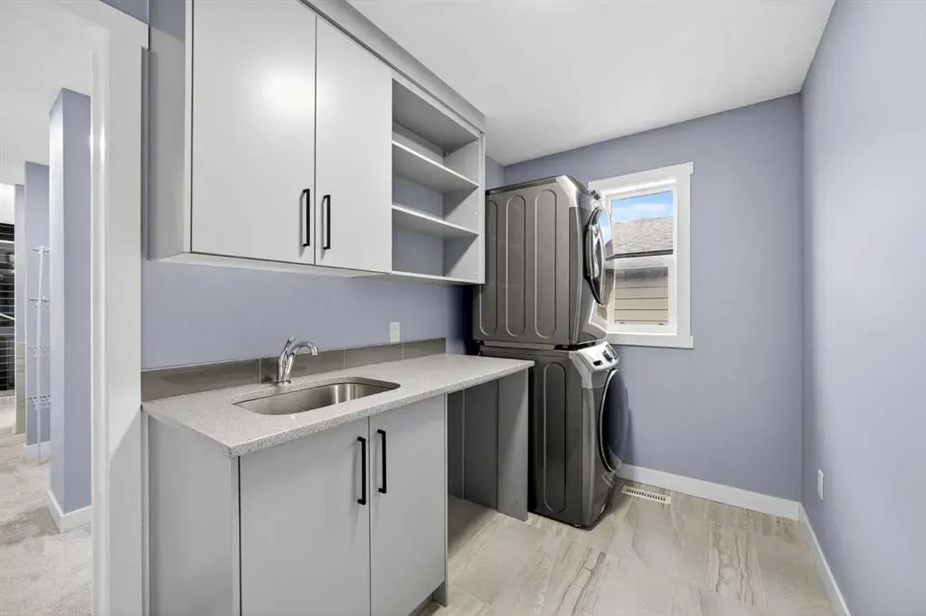 107 Legacy Landing SE
