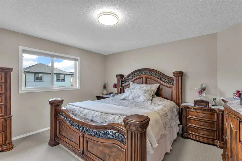 138 Saddlecrest Park NE