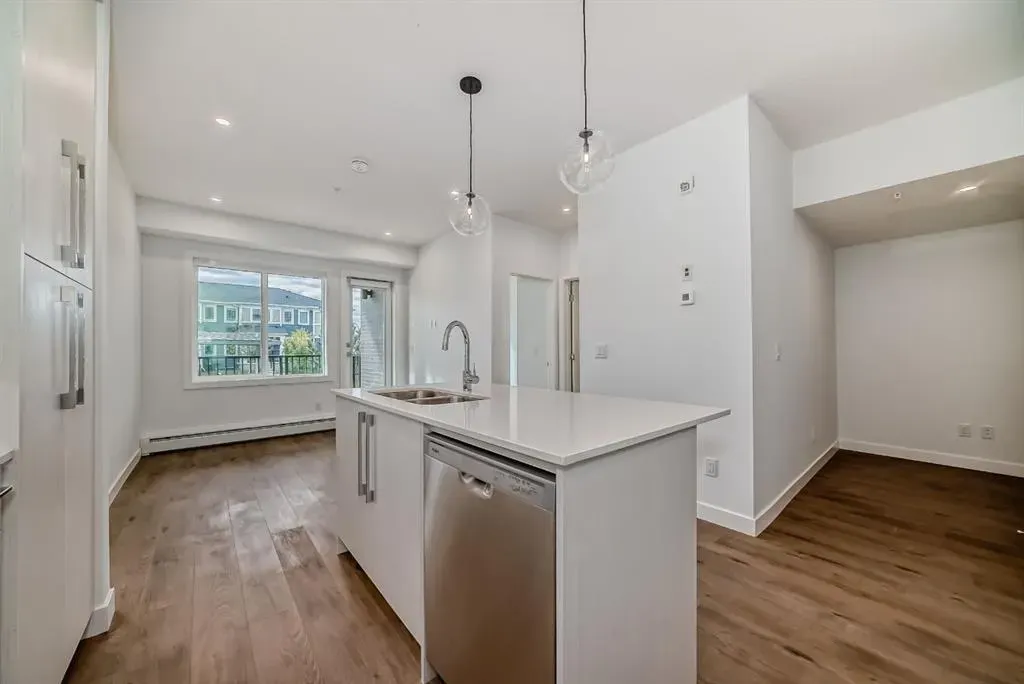 395 Skyview Parkway NE, #2520