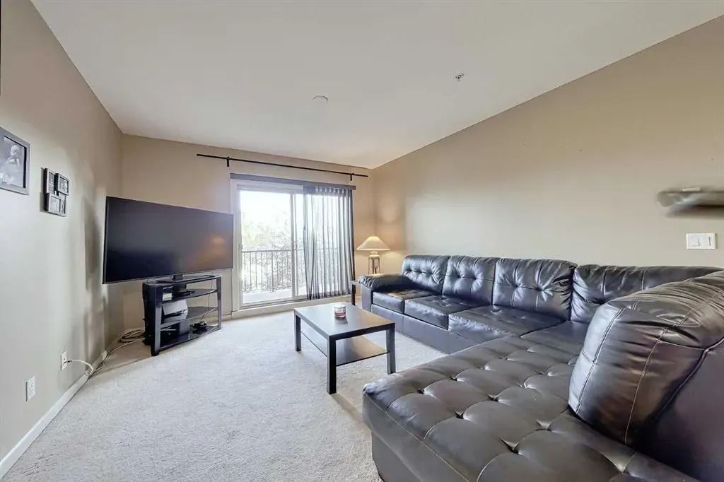 52 Cranfield Link SE, #242