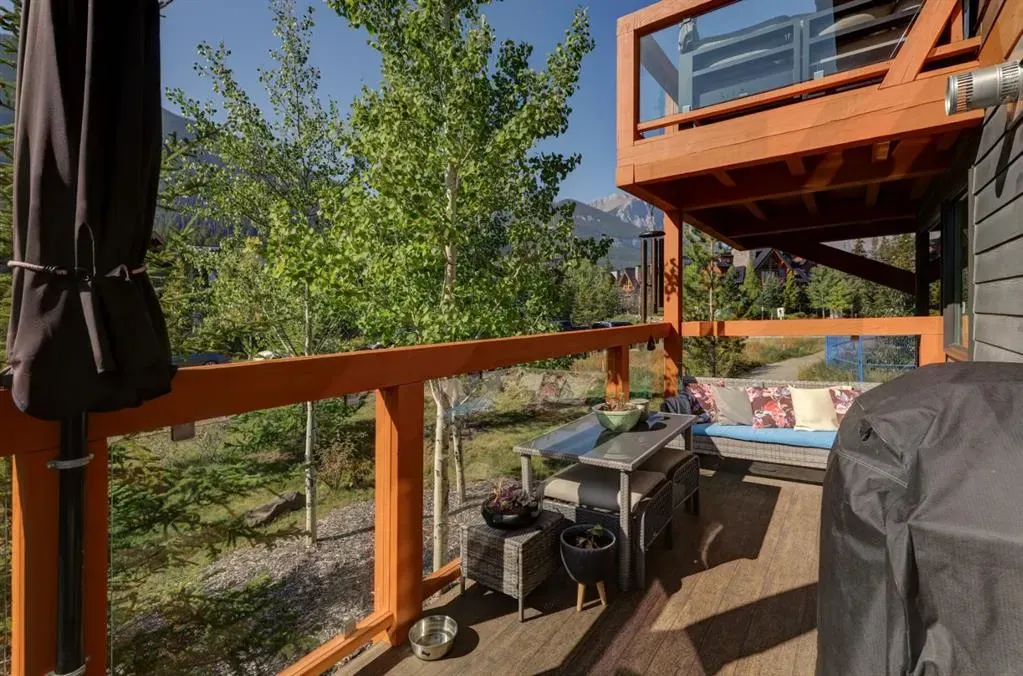 105 Stewart Creek Rise, #803
