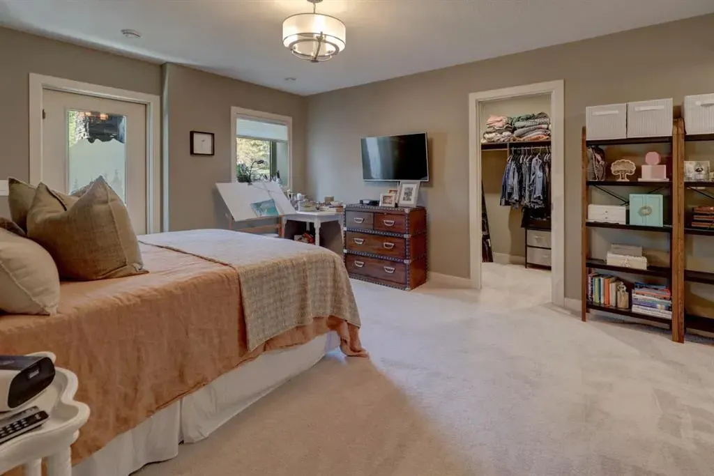 105 Stewart Creek Rise, #803
