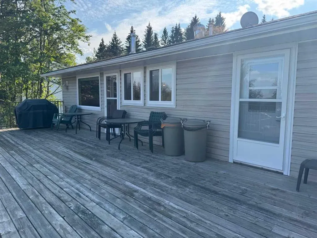 220 Lakeshore Drive