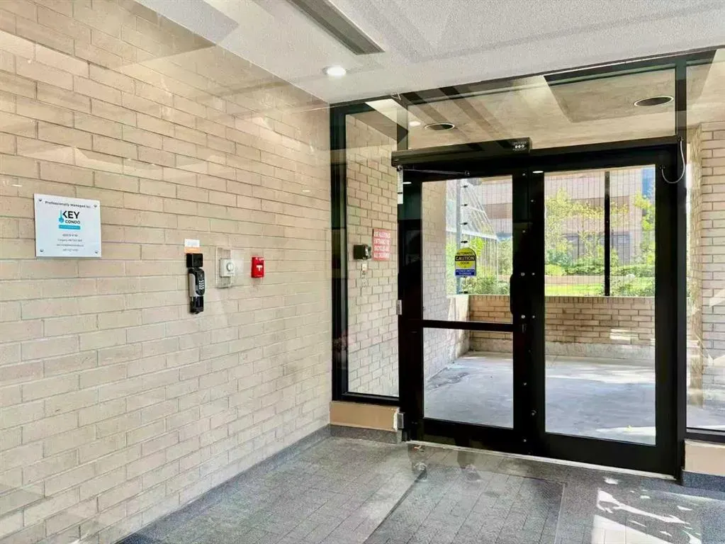 924 14 Avenue SW, #305