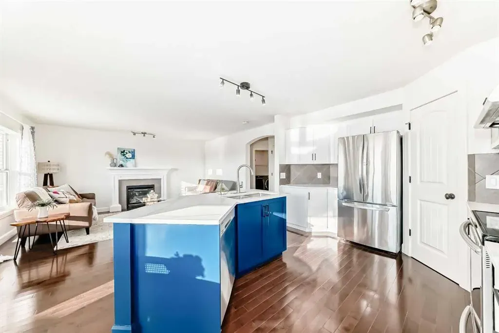 83 Bridlecrest Street SW