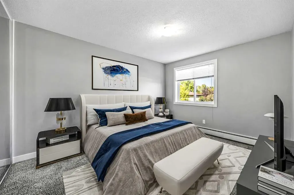 4455D Greenview Drive NE, #204