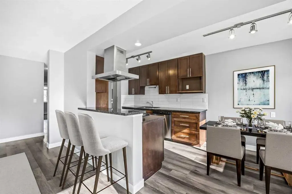 4455D Greenview Drive NE, #204
