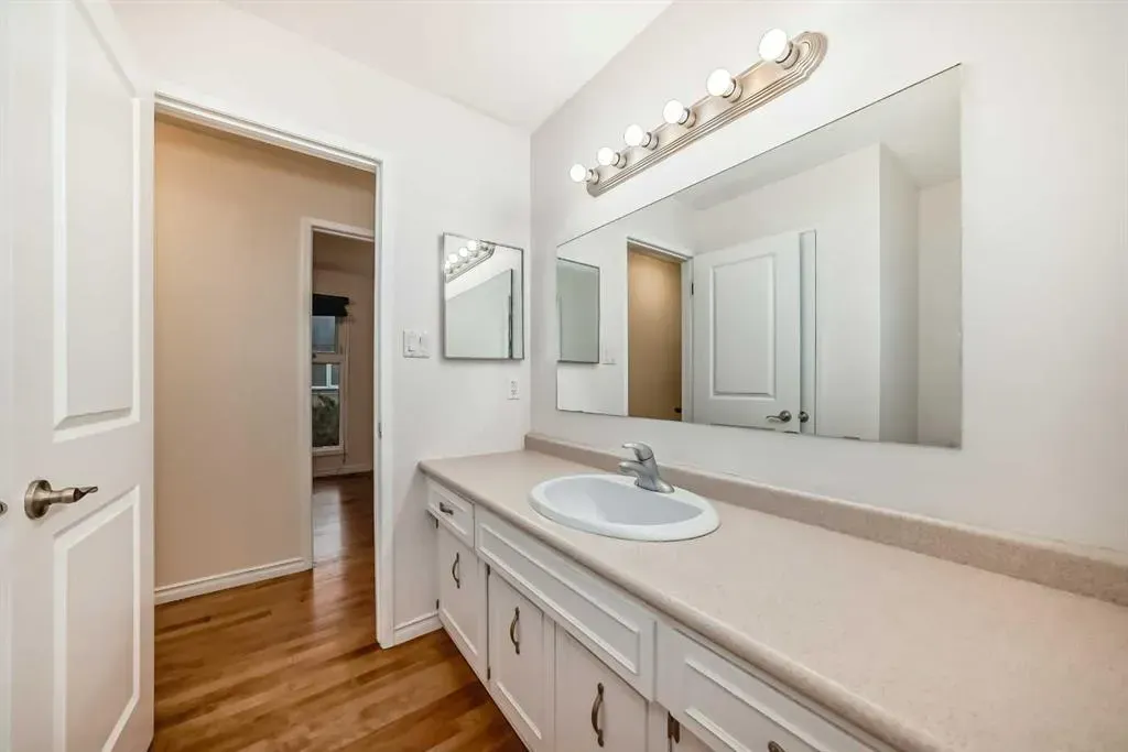 5531 Dalhart Hill NW