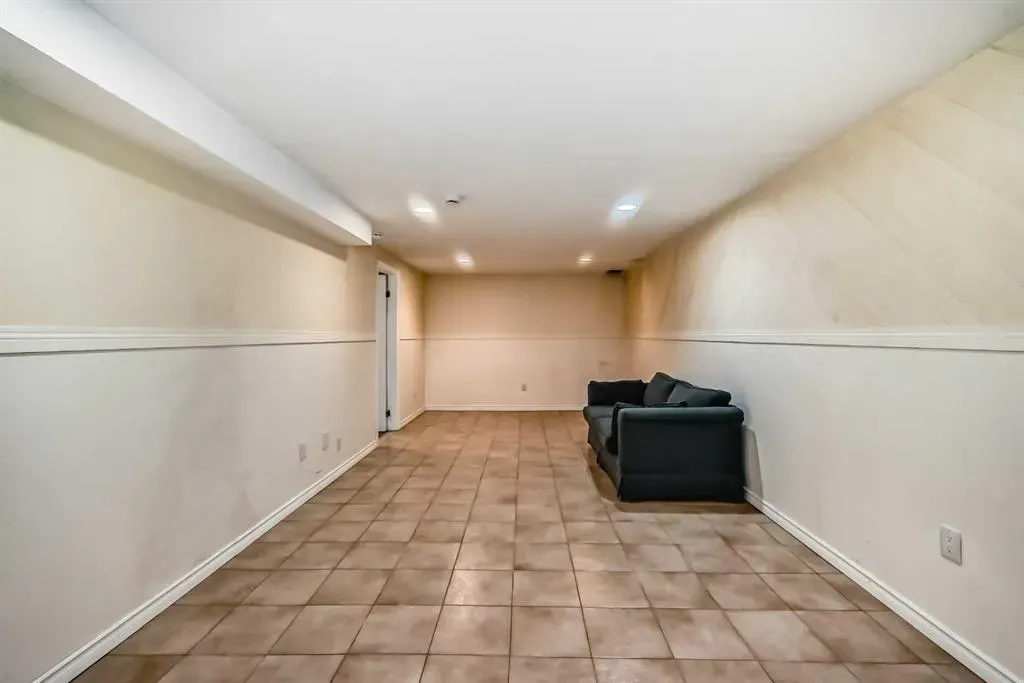 5531 Dalhart Hill NW