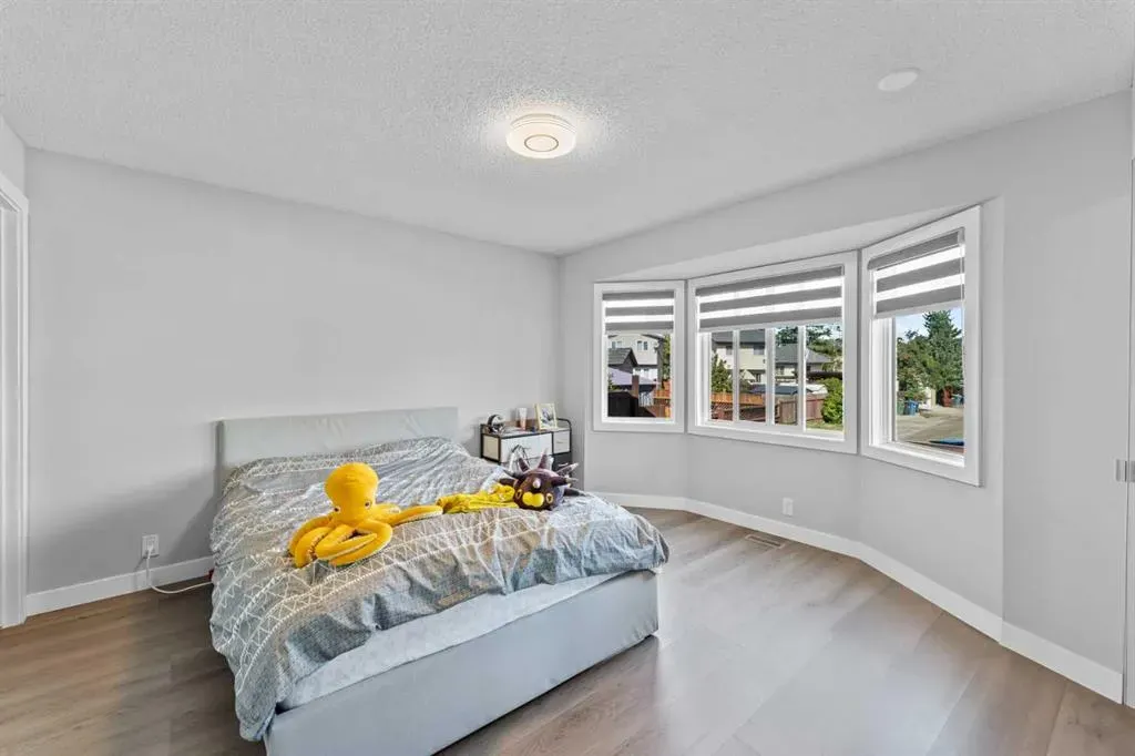 12 Cedargrove Road SW