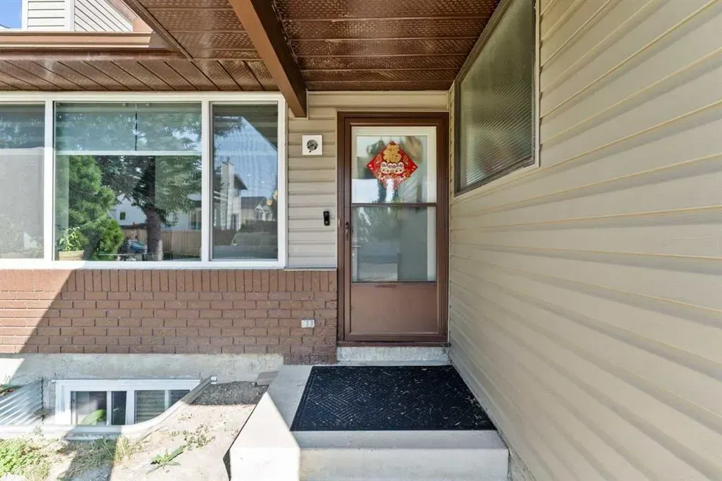 12 Cedargrove Road SW