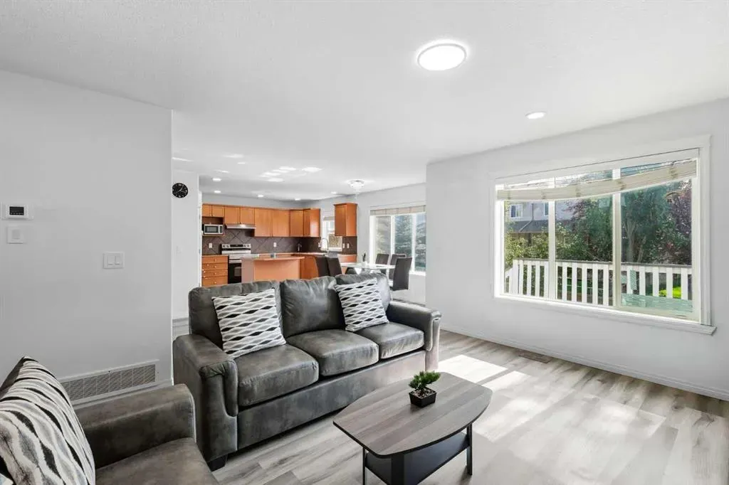 129 Luxstone Green SW