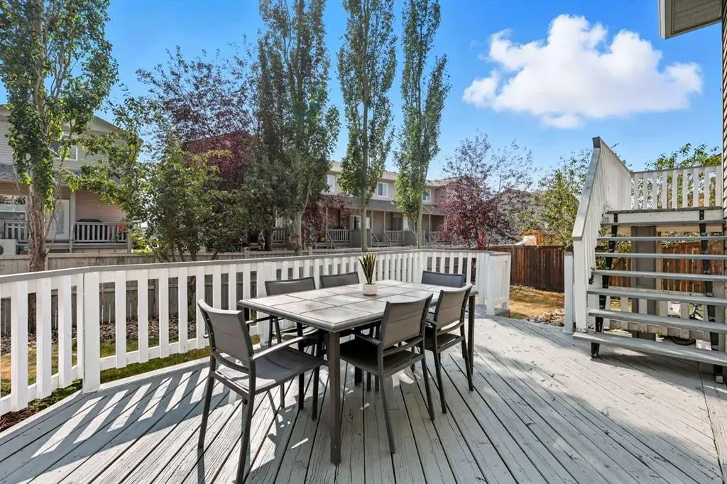 129 Luxstone Green SW