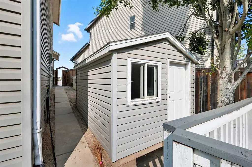 129 Luxstone Green SW