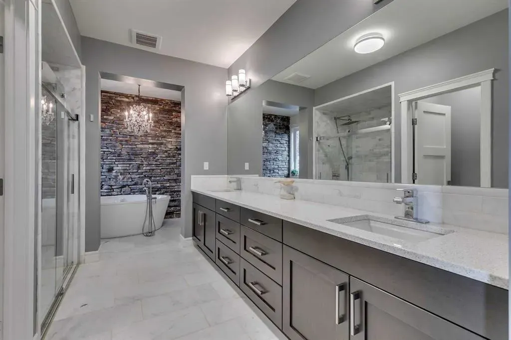 833 East Chestermere Drive