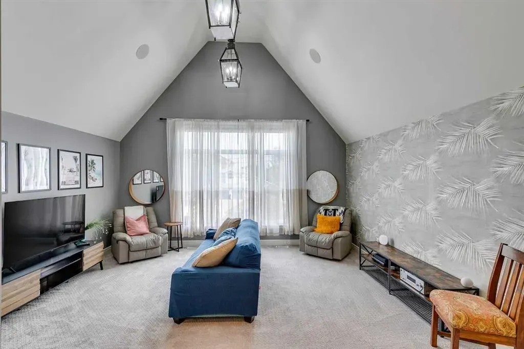 833 East Chestermere Drive