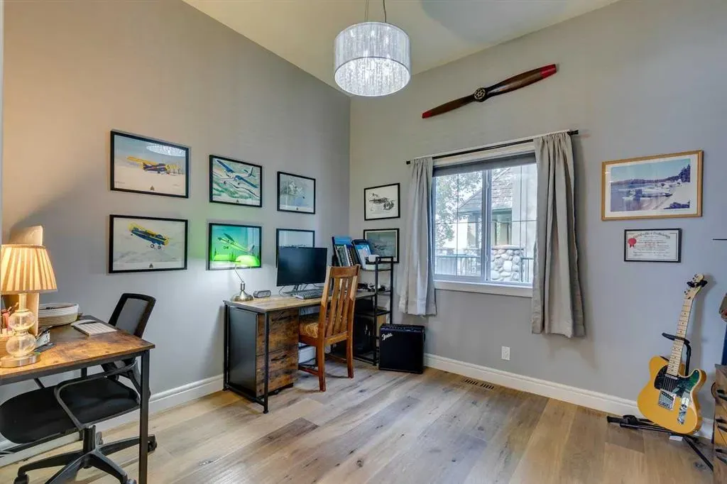 833 East Chestermere Drive