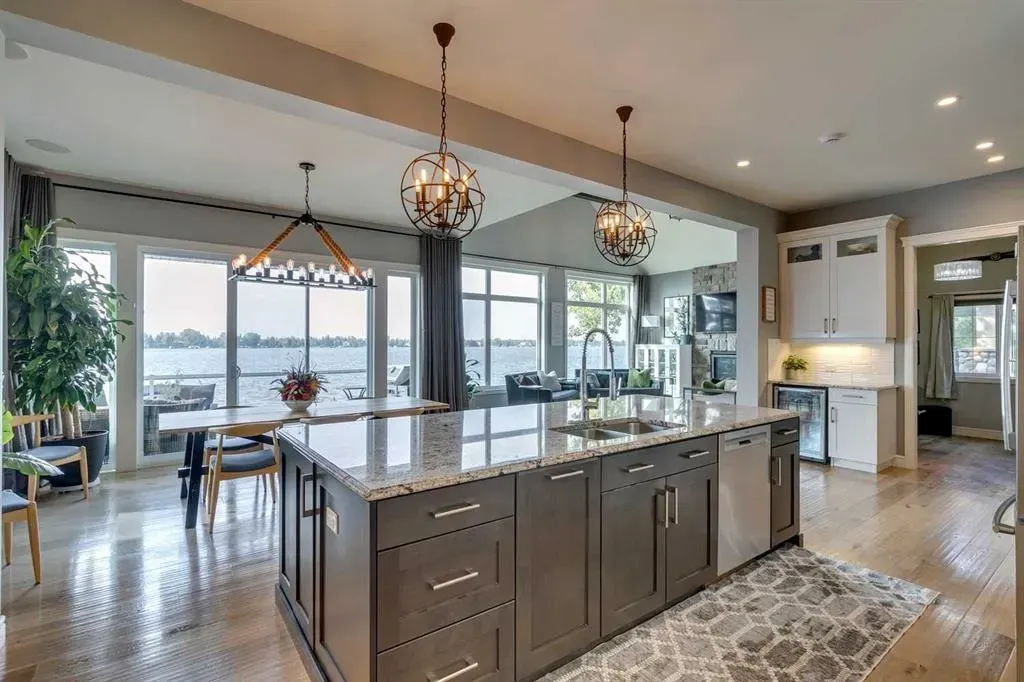 833 East Chestermere Drive