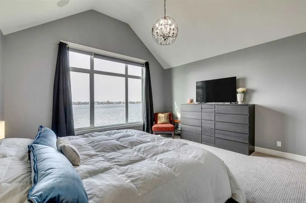 833 East Chestermere Drive