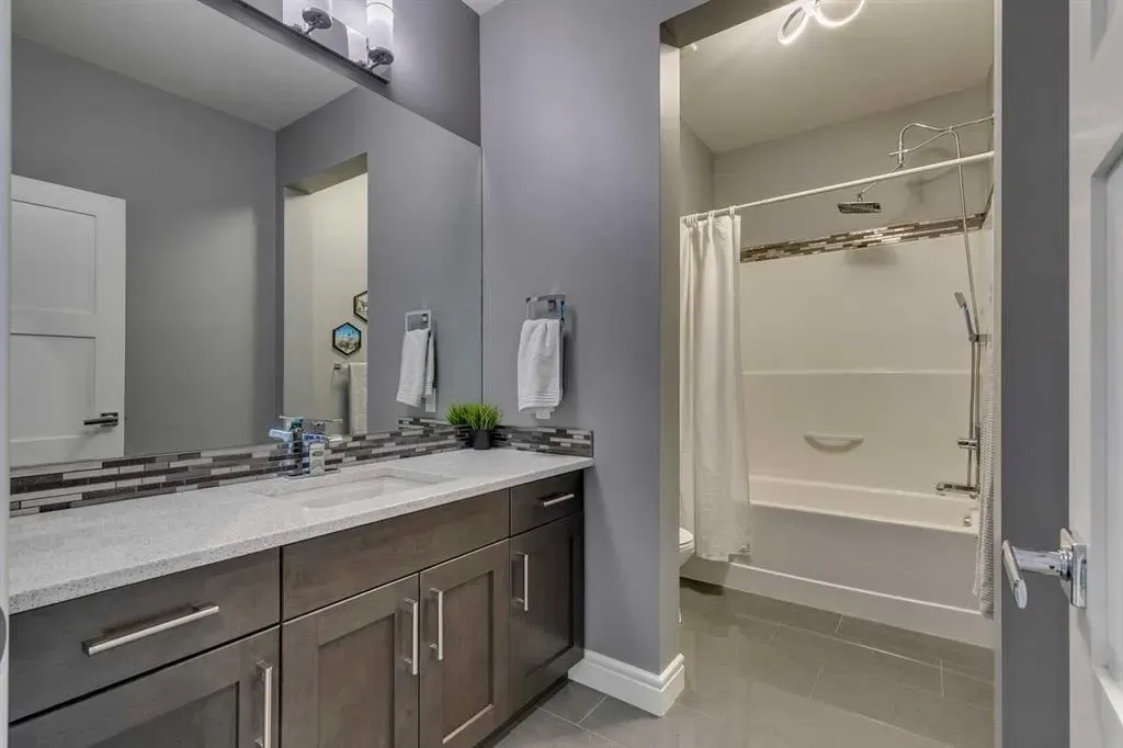 833 East Chestermere Drive