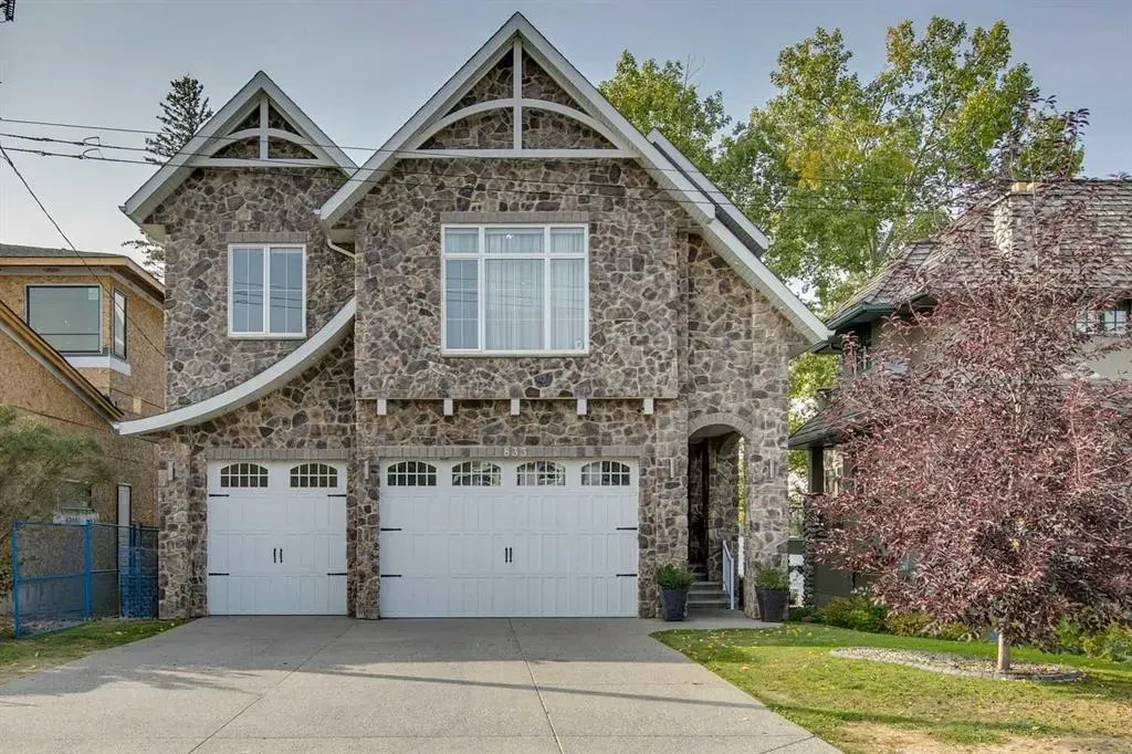 833 East Chestermere Drive