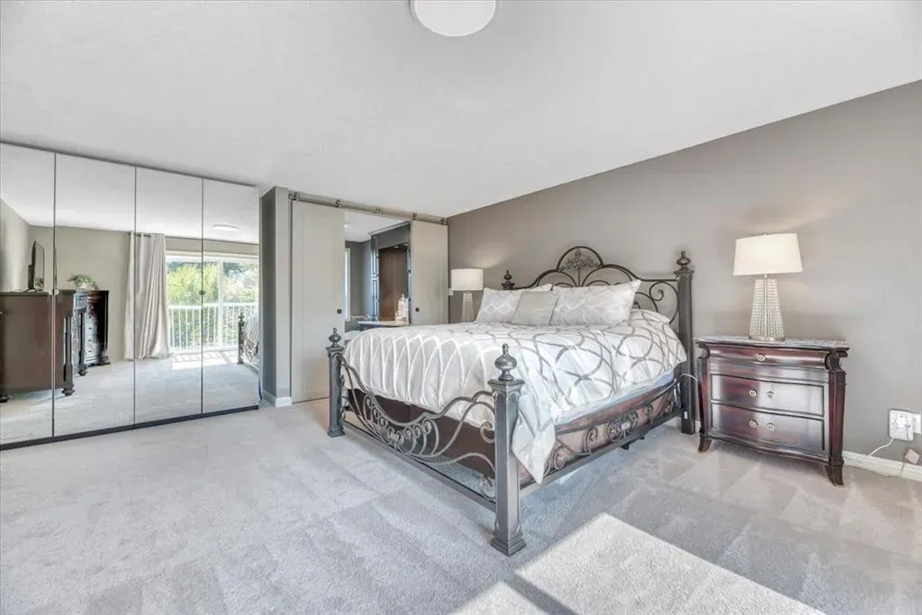 15 Brazeau Crescent SW