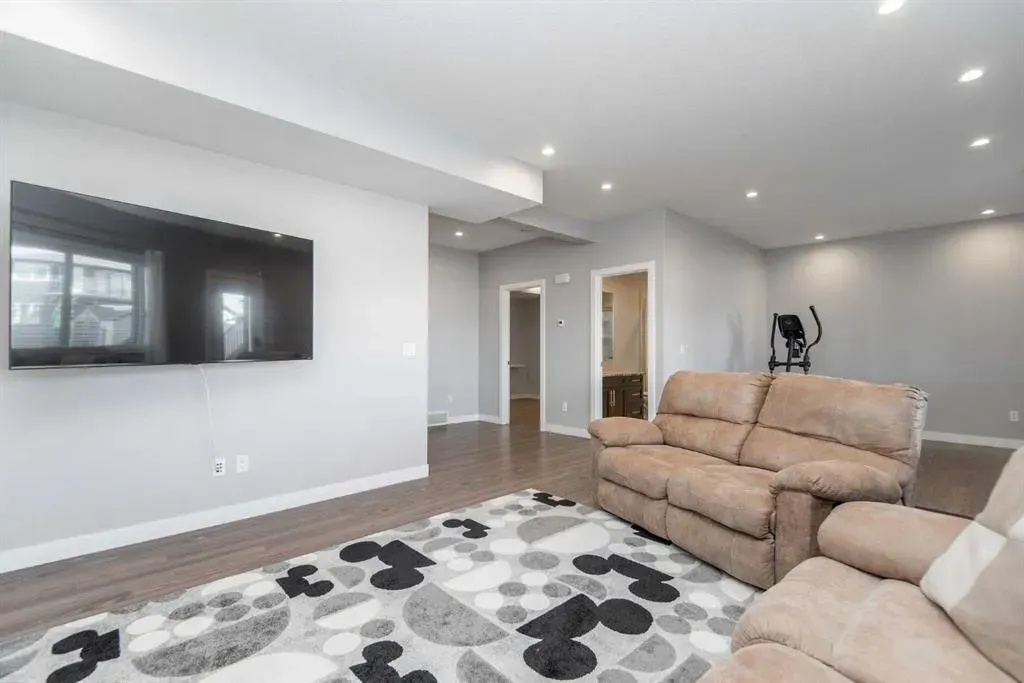 68 Thompson Crescent