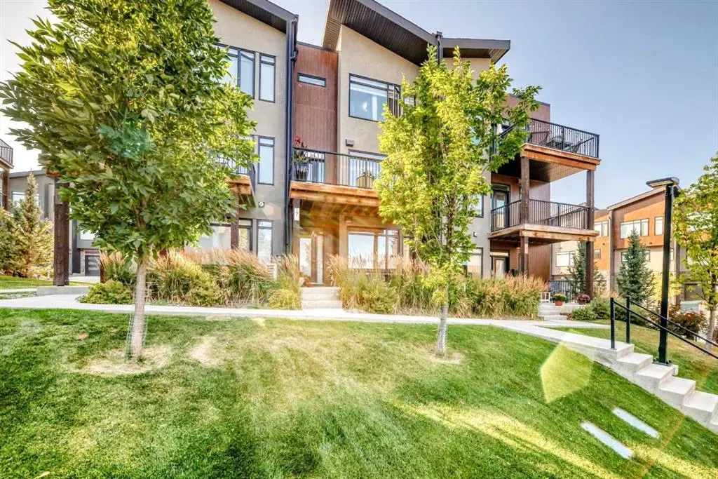 17 Royal Elm Green NW