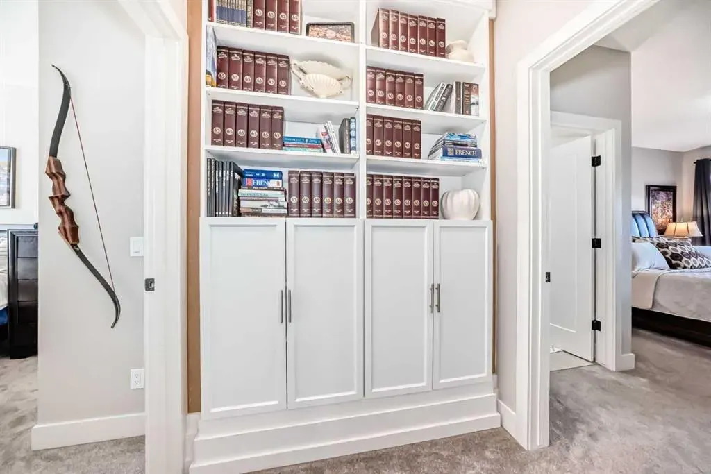 17 Royal Elm Green NW