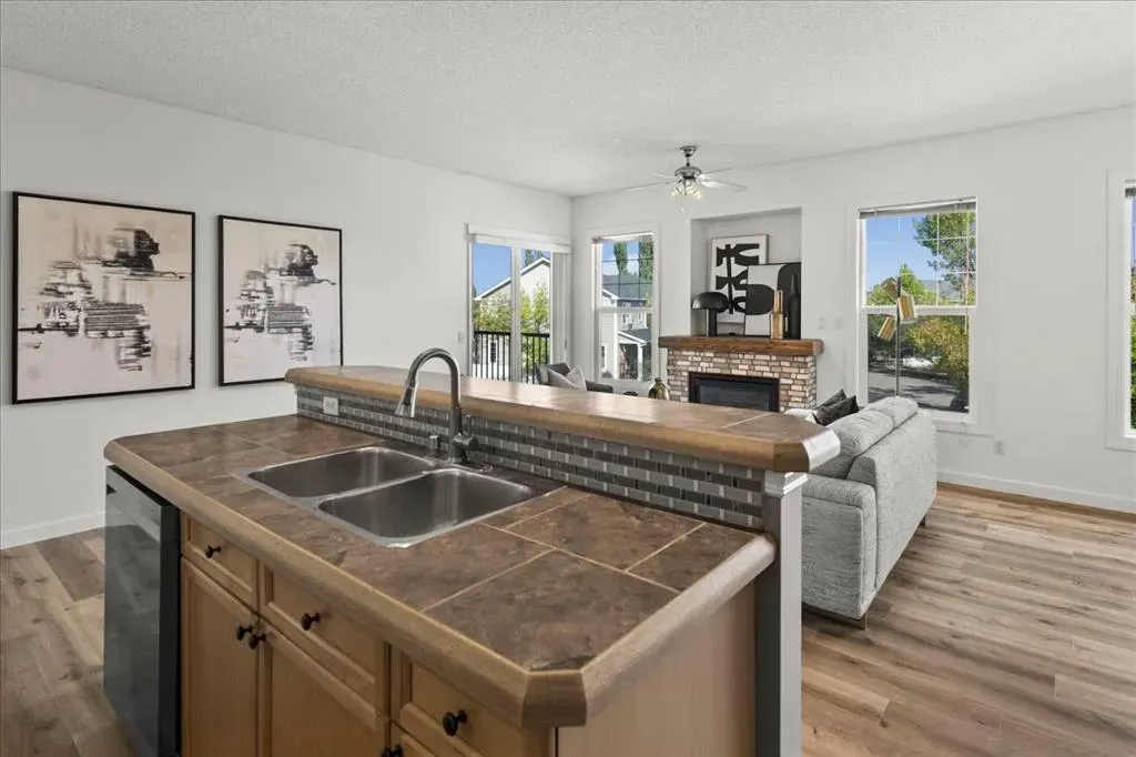 134 Prestwick Gardens SE